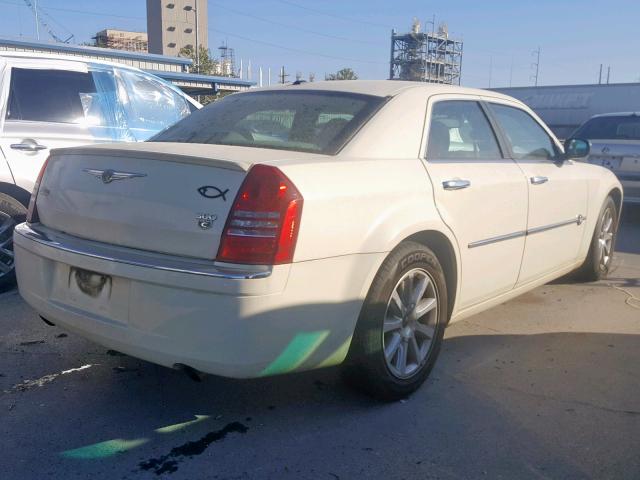 2C3KA63H46H425014 - 2006 CHRYSLER 300C WHITE photo 4