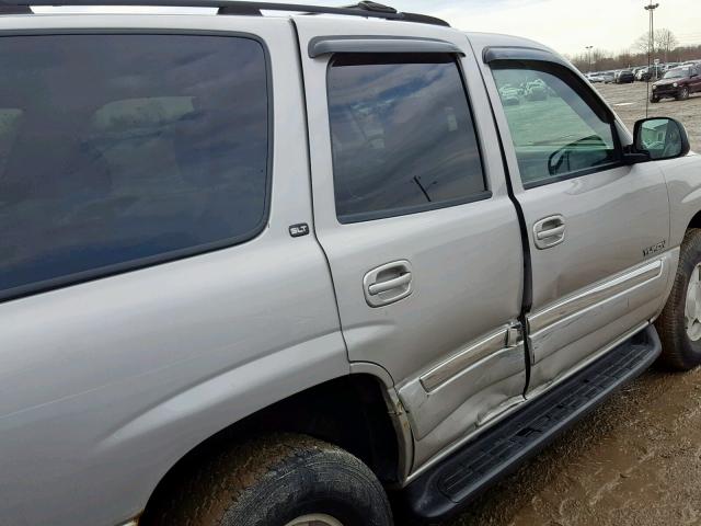 1GKEK13ZX4J303999 - 2004 GMC YUKON SILVER photo 9