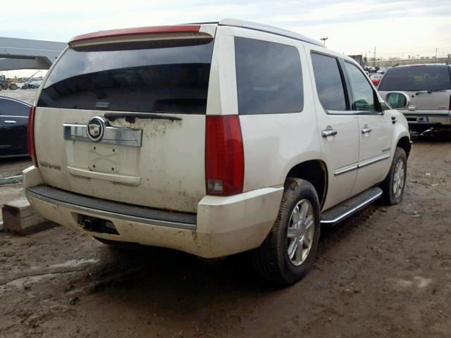 1GYFK63877R290262 - 2007 CADILLAC ESCALADE L WHITE photo 4