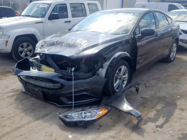 3FA6P0UU1JR100103 - 2018 FORD FUSION S H GRAY photo 2