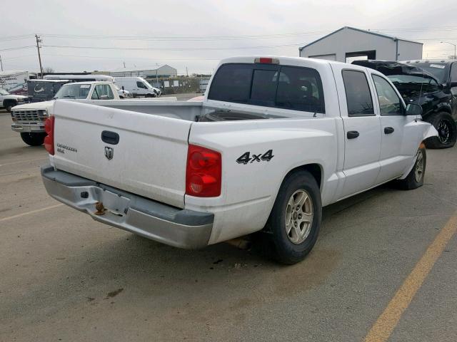 1D7HW48K85S225377 - 2005 DODGE DAKOTA QUA WHITE photo 4