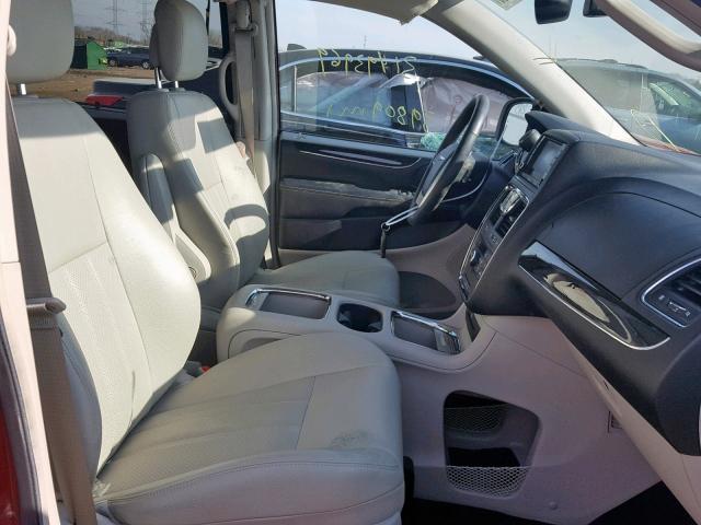 2C4RC1CG4ER164071 - 2014 CHRYSLER TOWN & COU RED photo 5