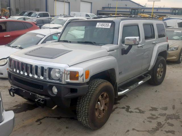 5GTMNJEE5A8123088 - 2010 HUMMER H3 LUXURY SILVER photo 2