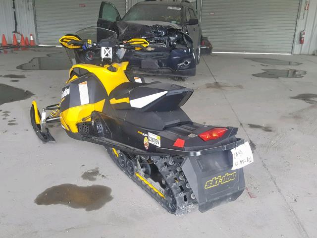 2BPSUCCB1CV000098 - 2012 SKI DOO MXZ TWO TONE photo 3