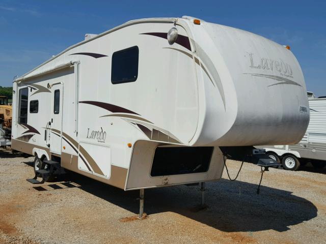 4YDF315268L601812 - 2008 KEYSTONE LAREDO WHITE photo 1