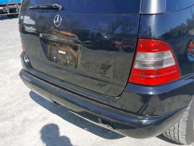 4JGAB54E31A288329 - 2001 MERCEDES-BENZ ML 320 BLACK photo 9