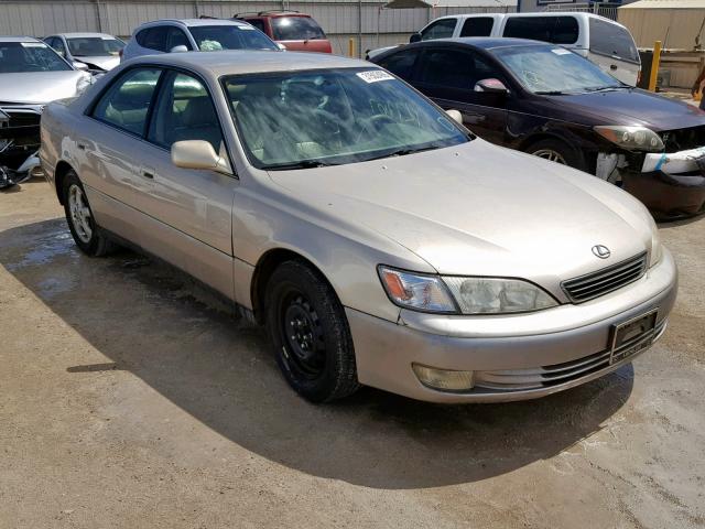 JT8BF28G3W0103960 - 1998 LEXUS ES 300 TAN photo 1