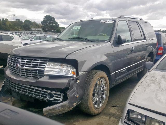 5LMJJ2J54AEJ02115 - 2010 LINCOLN NAVIGATOR 银色 照片 2