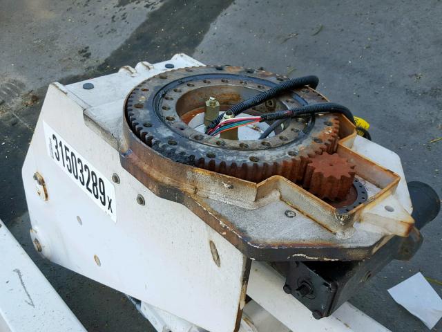 0614FL0172 - 1999 UTILITY UTILITY WHITE photo 8