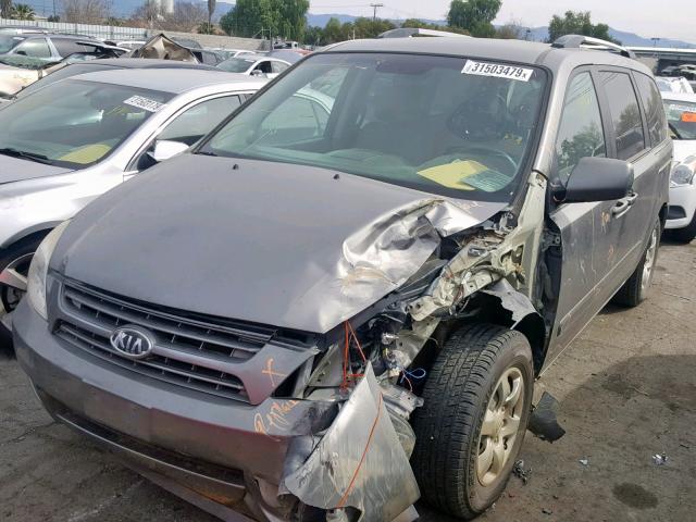 KNDMG4C3XA6347599 - 2010 KIA SEDONA LX GRAY photo 2