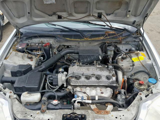 2HGEJ6615YH537817 - 2000 HONDA CIVIC BASE SILVER photo 7