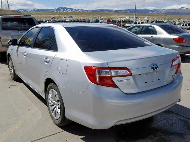 4T1BD1FK7EU129506 - 2014 TOYOTA CAMRY HYBR SILVER photo 3