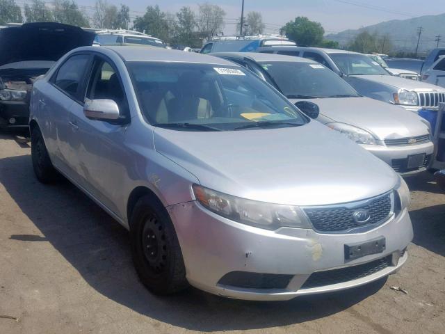 KNAFU4A22B5378300 - 2011 KIA FORTE EX SILVER photo 1