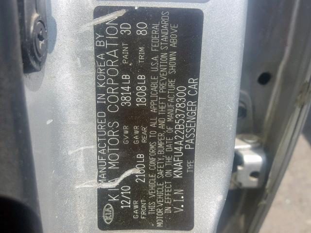 KNAFU4A22B5378300 - 2011 KIA FORTE EX SILVER photo 10