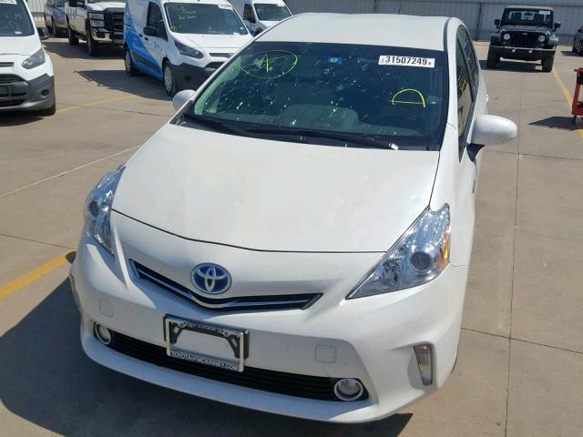 JTDZN3EU1EJ014822 - 2014 TOYOTA PRIUS V WHITE photo 9