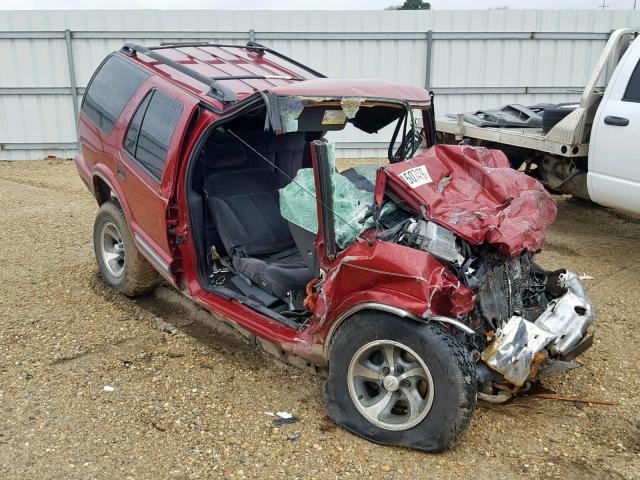 1GNDT13W71K205844 - 2001 CHEVROLET BLAZER RED photo 1