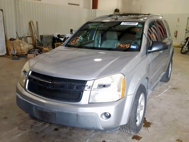 2CNDL63F956174042 - 2005 CHEVROLET EQUINOX LT SILVER photo 2