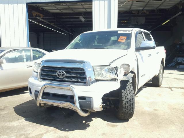 5TBEV58107S462043 - 2007 TOYOTA TUNDRA CRE WHITE photo 2