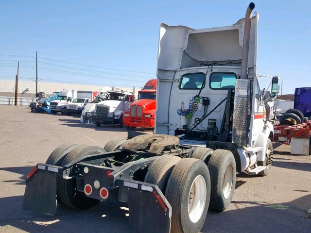 2FWJA3CV09AAL6057 - 2009 STERLING TRUCK A 9500 WHITE photo 4