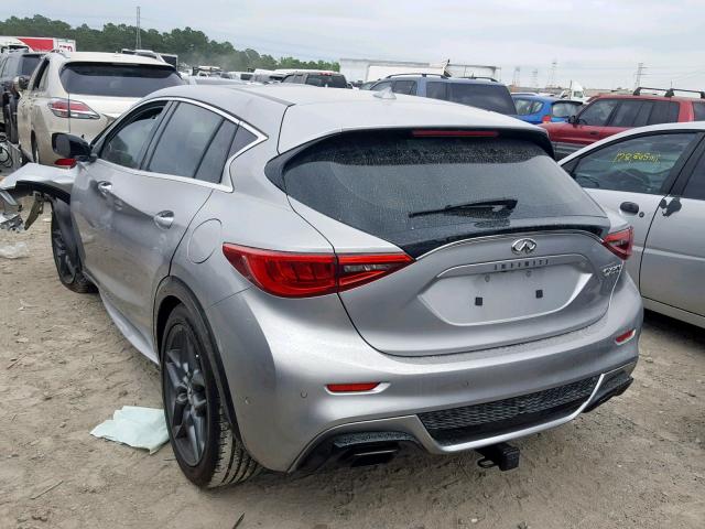 SJKCH5CP3HA029197 - 2017 INFINITI QX30 BASE SILVER photo 3