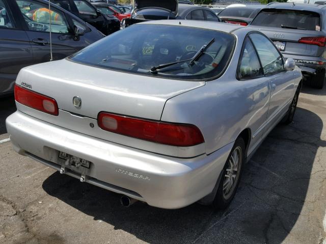 JH4DC4453YS015225 - 2000 ACURA INTEGRA LS SILVER photo 4