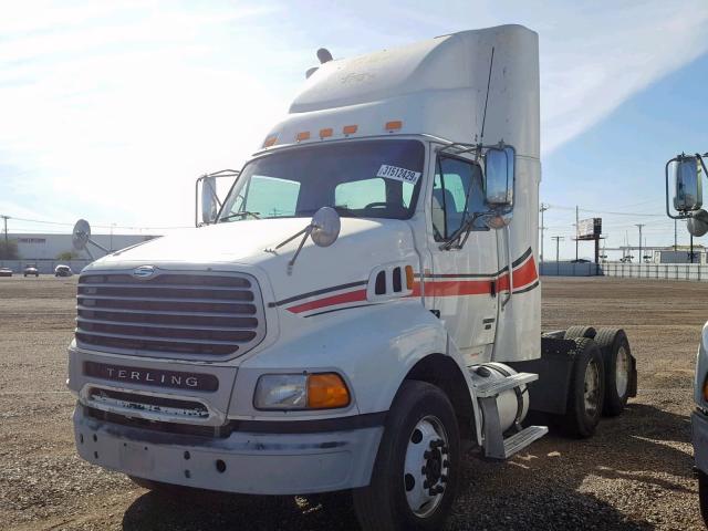 2FWJA3CV49AAL6062 - 2009 STERLING TRUCK A 9500 WHITE photo 2