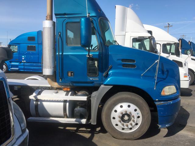 1M1AK06Y36N012148 - 2006 MACK 600 CXN600 BLUE photo 9