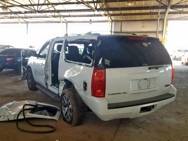 1GKS1KE0XDR365110 - 2013 GMC YUKON XL C WHITE photo 3