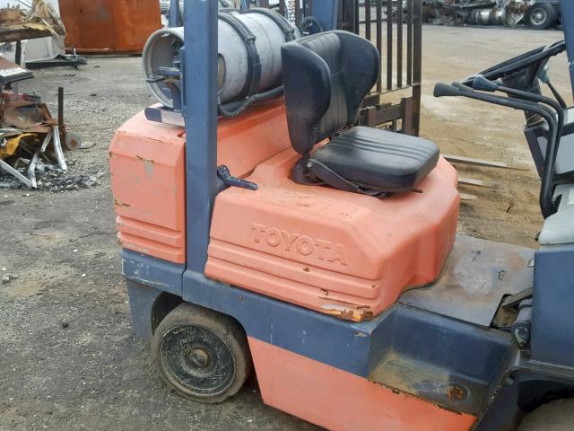 5FGCU30700761 - 1993 TOYOTA FORKLIFT ORANGE photo 6