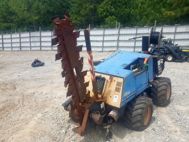 4Y0292 - 2004 DITCH WITCH 410SX BLUE photo 2