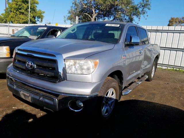 5TFEY5F16BX115692 - 2011 TOYOTA TUNDRA CREWMAX SR5  photo 2