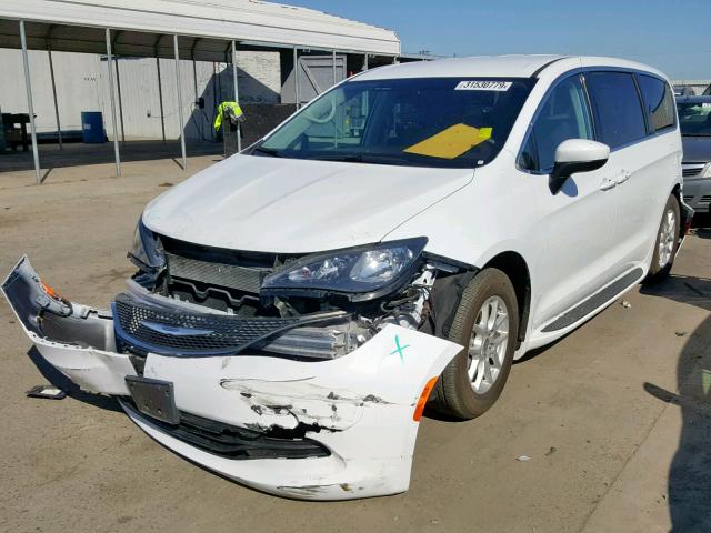 2C4RC1DG5HR656854 - 2017 CHRYSLER PACIFICA T WHITE photo 2