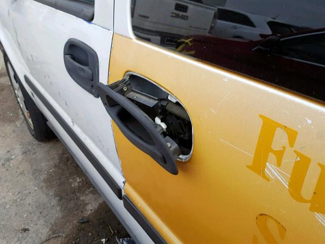 1GNDV23L26D209821 - 2006 CHEVROLET UPLANDER L თეთრი ფოტო 9