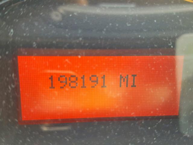 2G2WP582381133722 - 2008 PONTIAC GRAND PRIX SILVER photo 8