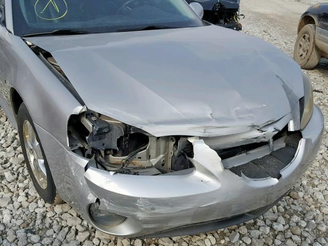 2G2WP582381133722 - 2008 PONTIAC GRAND PRIX SILVER photo 9