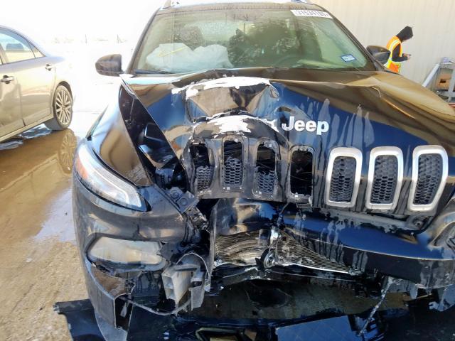 1C4PJLCB8HW617634 - 2017 JEEP CHEROKEE LATITUDE  photo 9