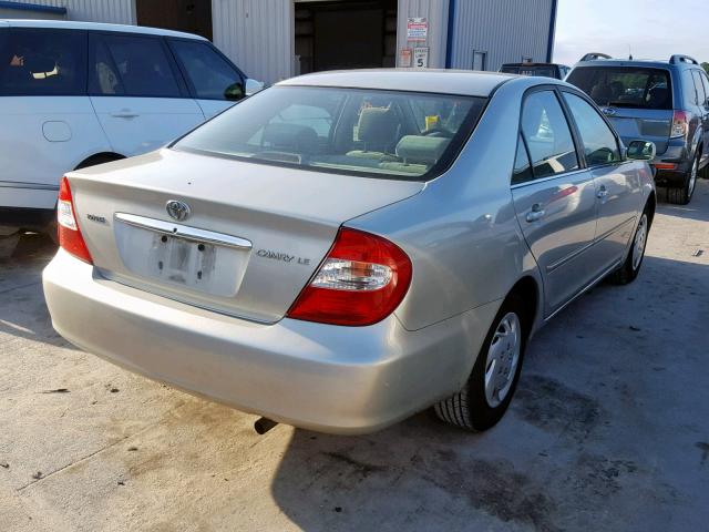 JTDBE32K720113330 - 2002 TOYOTA CAMRY LE SILVER photo 4