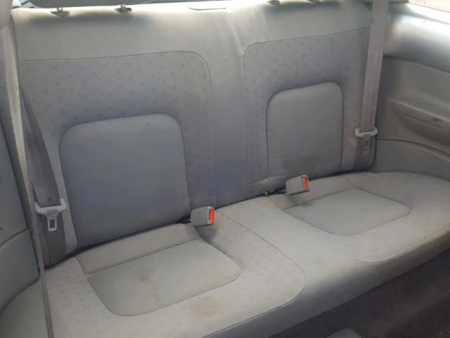 3VWCA21C7YM422903 - 2000 VOLKSWAGEN NEW BEETLE Gümüş foto 6