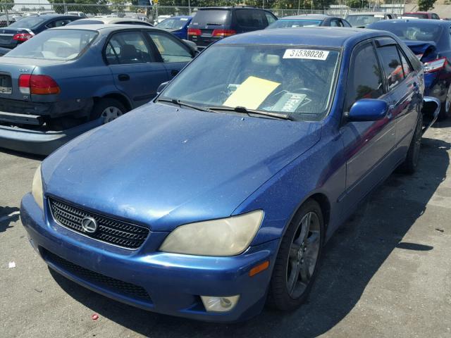 JTHBD192520059876 - 2002 LEXUS IS 300 BLUE photo 2