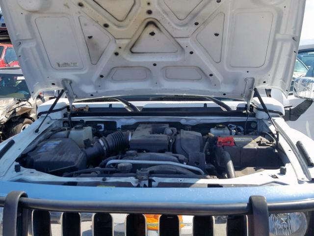 5GTDN13E678201860 - 2007 HUMMER H3 WHITE photo 7