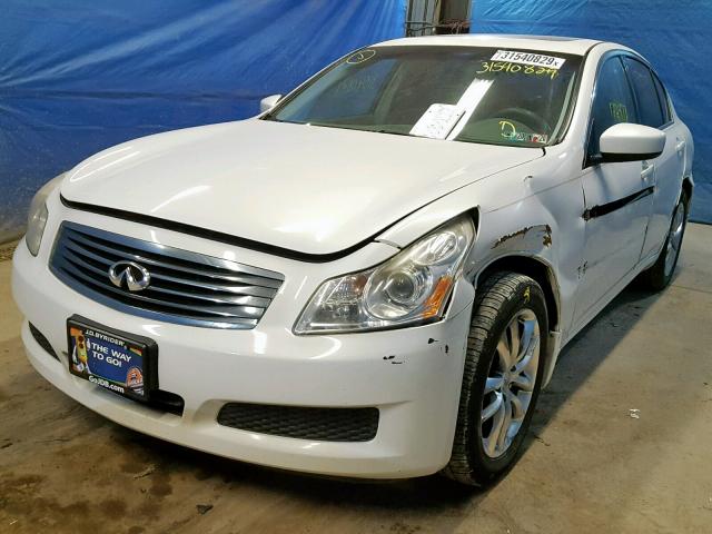 JNKCV61F89M364501 - 2009 INFINITI G37 WHITE photo 2