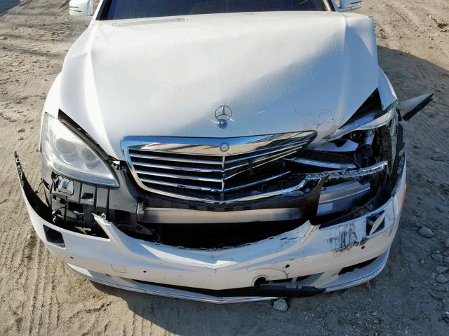 WDDNG7BB6AA321762 - 2010 MERCEDES-BENZ S 550 WHITE photo 7