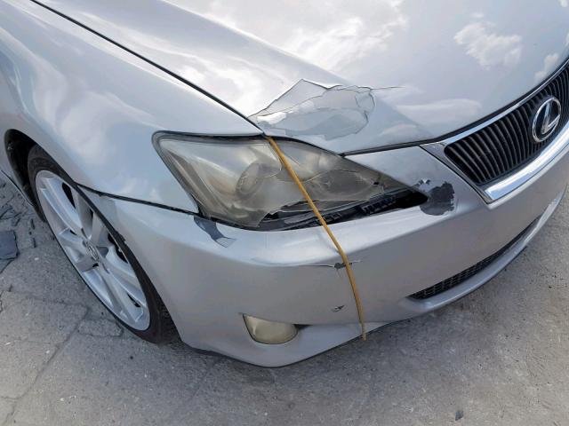 JTHBK262365016694 - 2006 LEXUS IS 250 SILVER photo 9