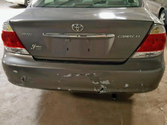 4T1BE32K95U539528 - 2005 TOYOTA CAMRY LE GRAY photo 9