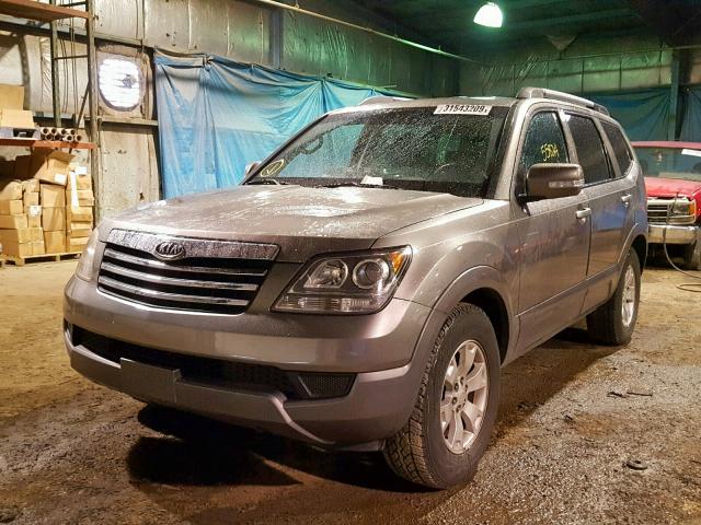 KNDJH741595012718 - 2009 KIA BORREGO LX GRAY photo 2