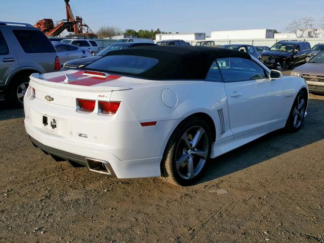 2G1FK3DJ6D9160462 - 2013 CHEVROLET CAMARO 2SS WHITE photo 4