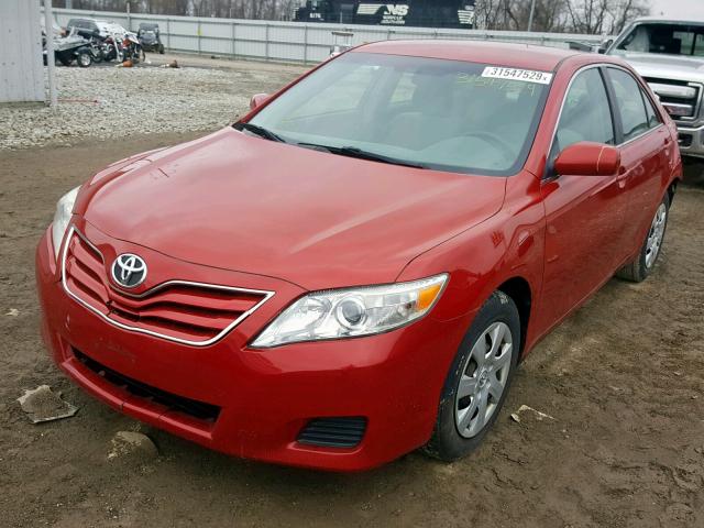 4T4BF3EK5BR154011 - 2011 TOYOTA CAMRY RED photo 2