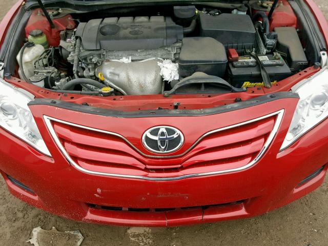 4T4BF3EK5BR154011 - 2011 TOYOTA CAMRY RED photo 7