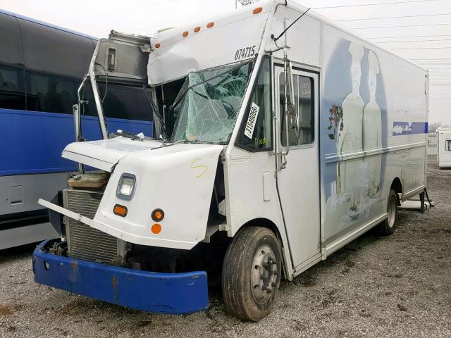4UZAAPCP77CY24715 - 2007 FREIGHTLINER CHASSIS M WHITE photo 2