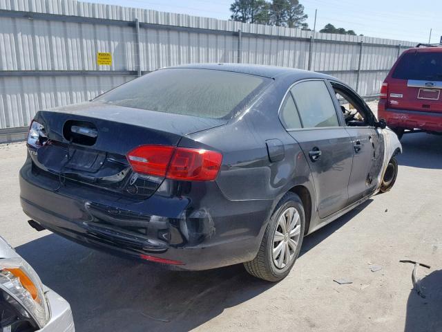 3VW2K7AJ4DM295123 - 2013 VOLKSWAGEN JETTA BASE 黑色 照片 4